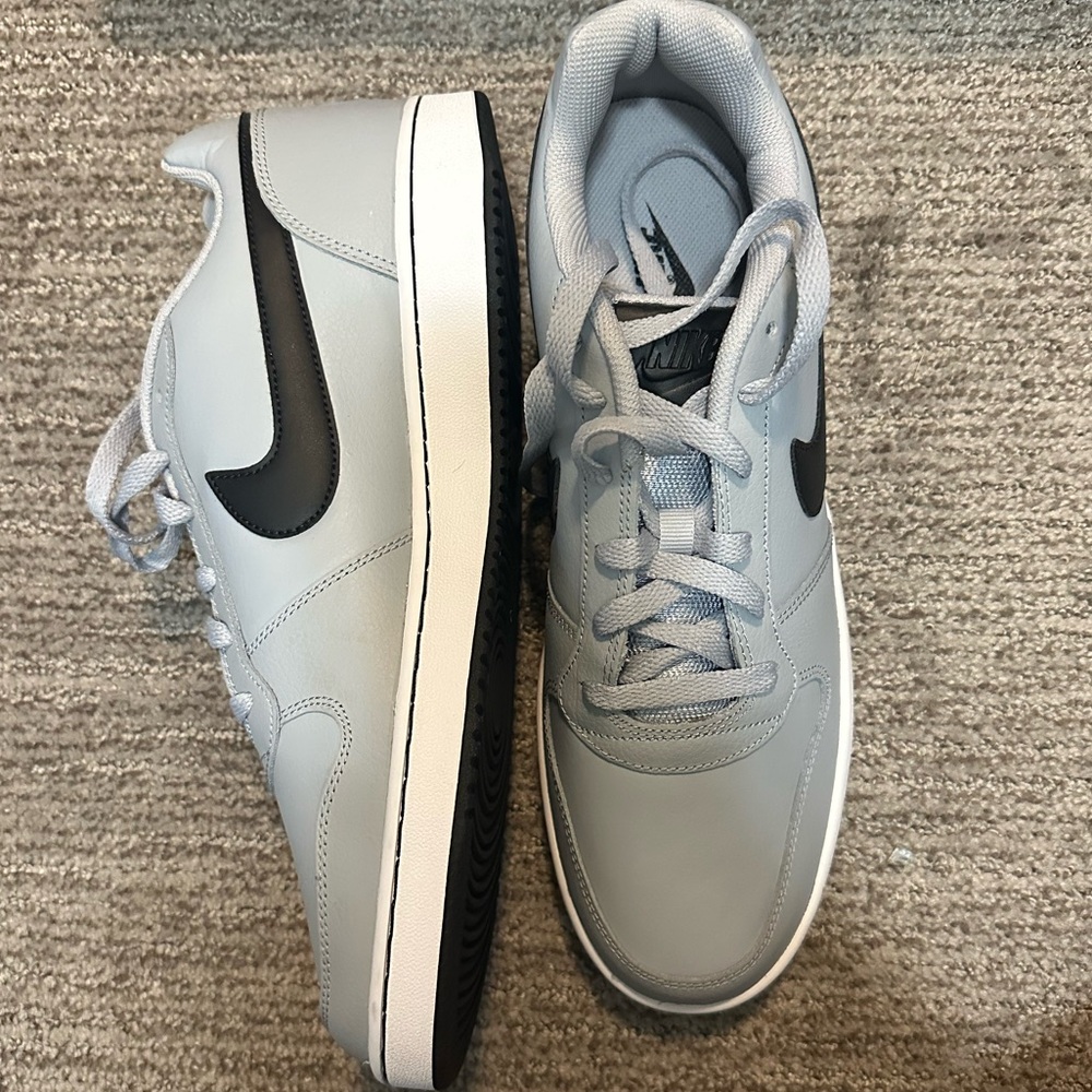 Nike Low Ebernon Low Sz 11.5 Wolf Grey